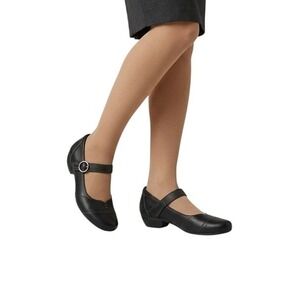 Taos Virtue Women's Size 10 Black Leather Comfort Buckle Mary Jane Pumps Shoes